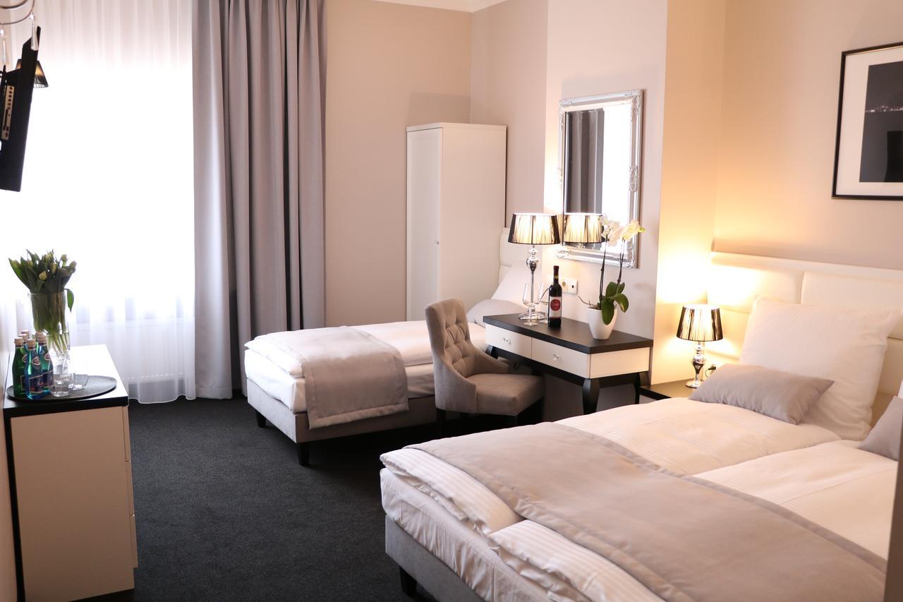 סלוביצה Hotel Villa Casino מראה חיצוני תמונה