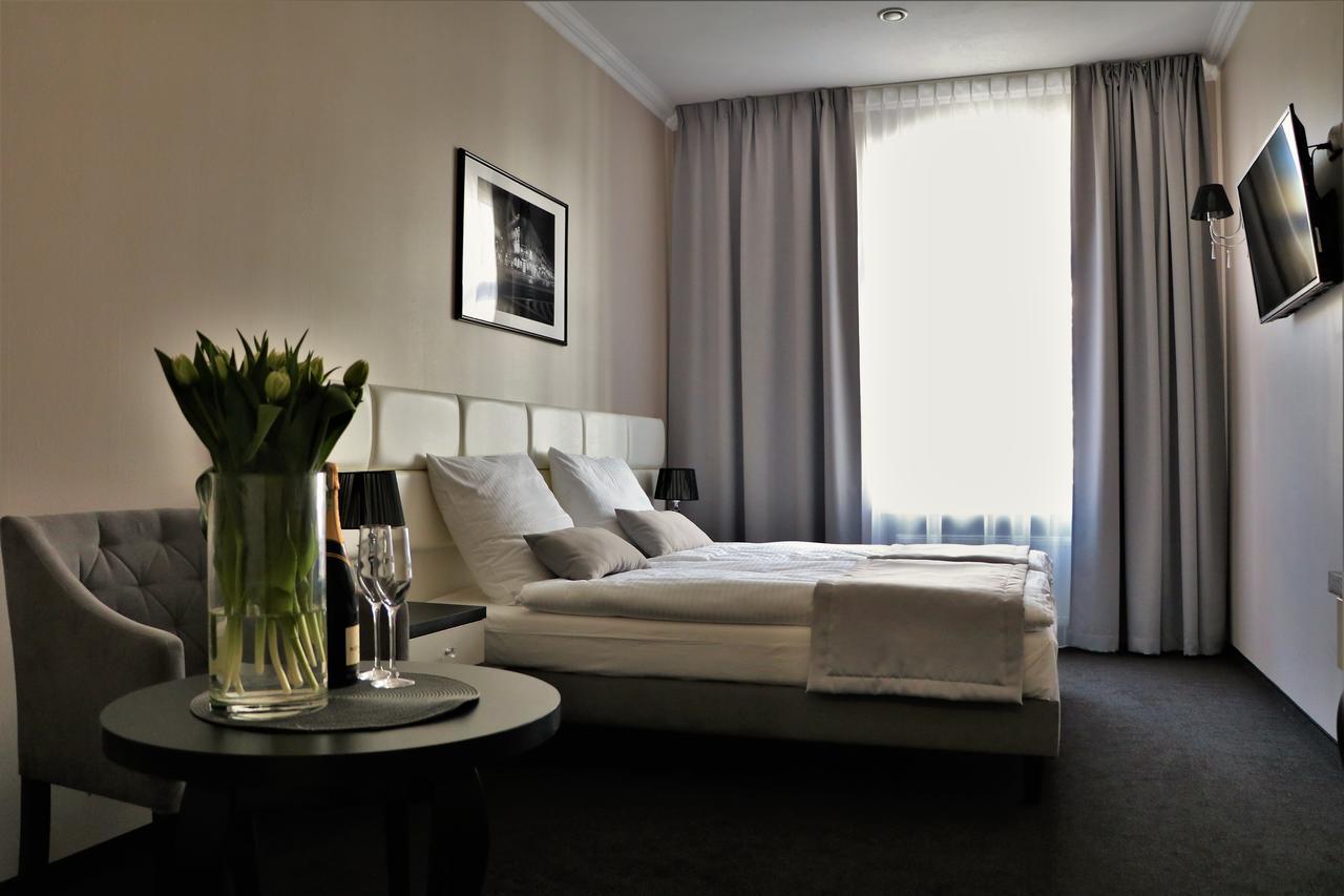 סלוביצה Hotel Villa Casino מראה חיצוני תמונה