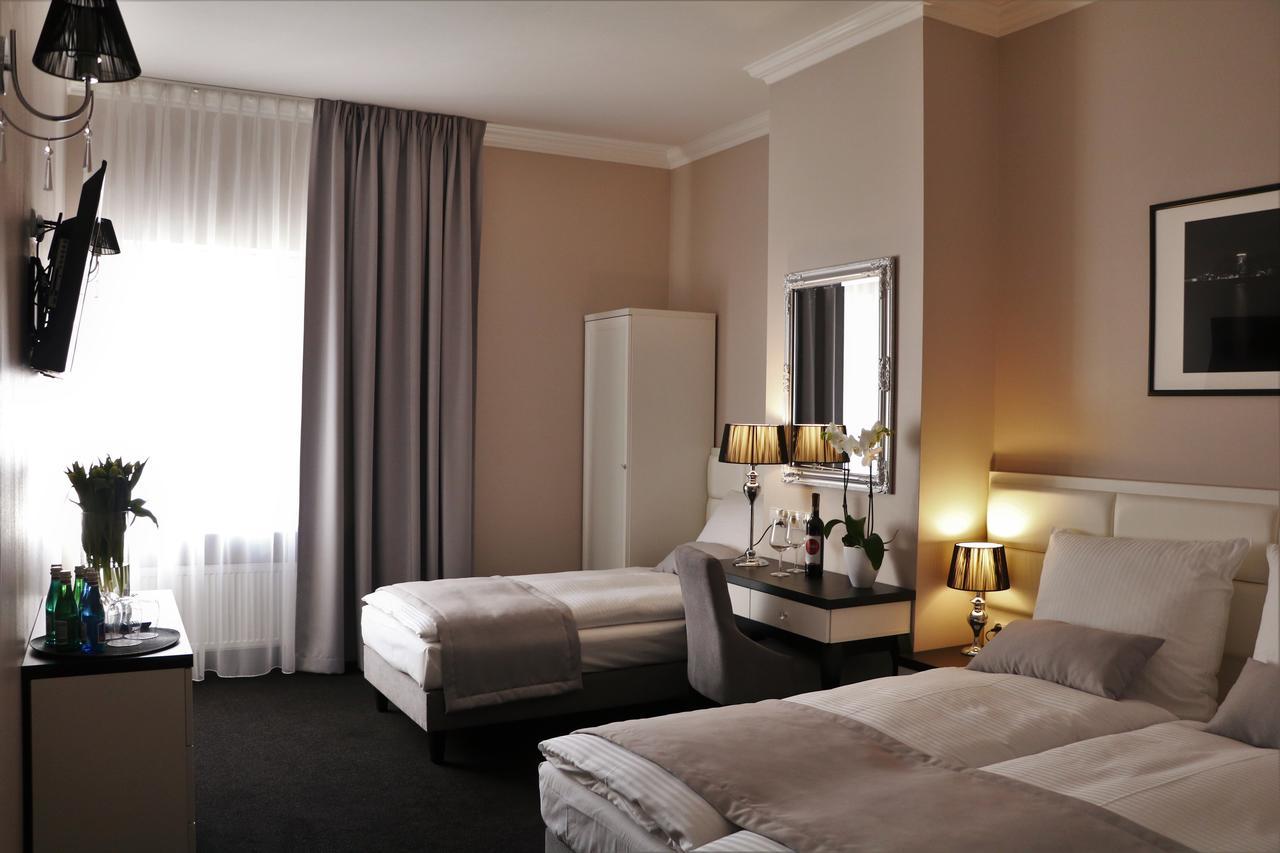 סלוביצה Hotel Villa Casino מראה חיצוני תמונה