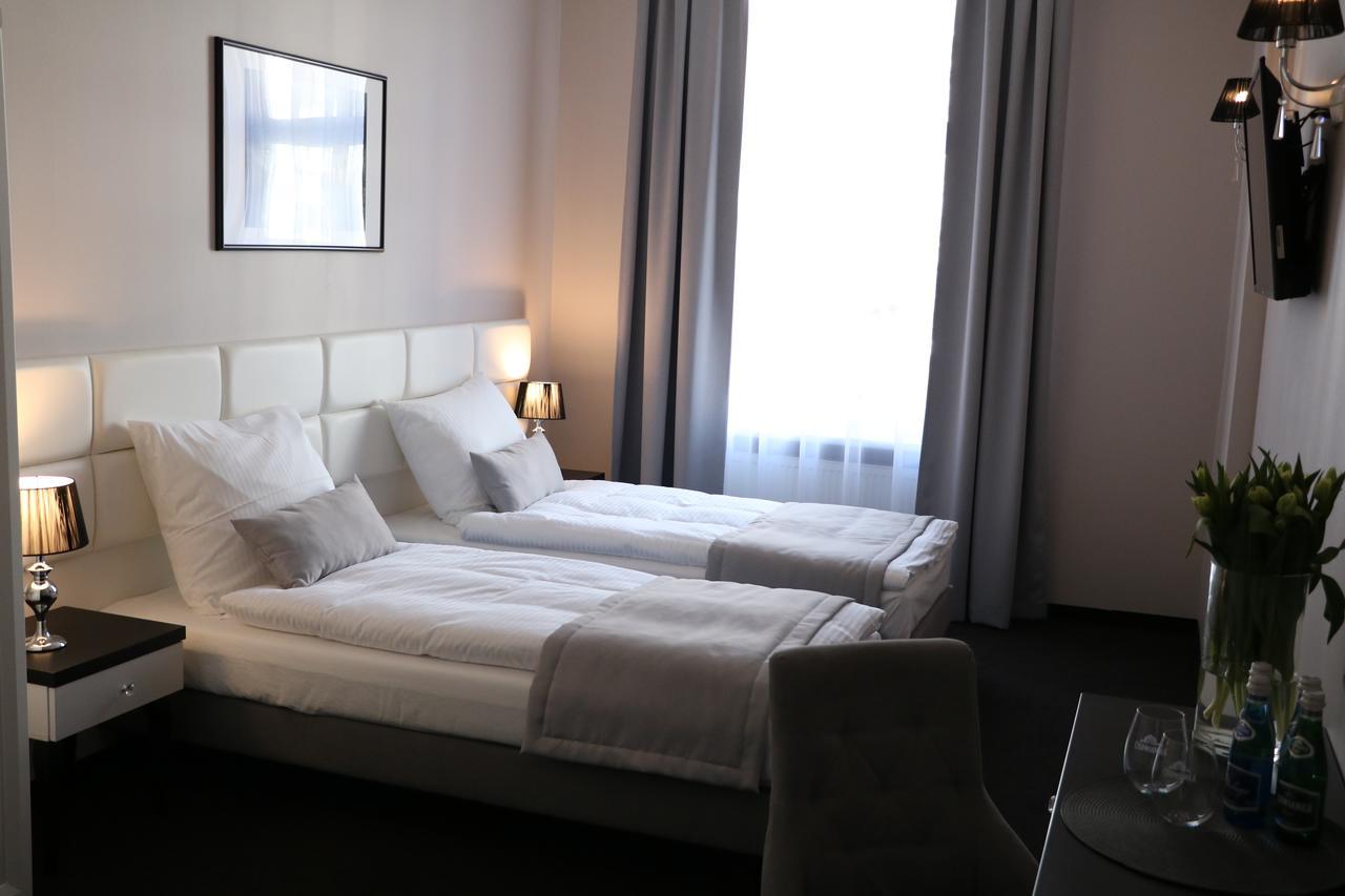 סלוביצה Hotel Villa Casino מראה חיצוני תמונה
